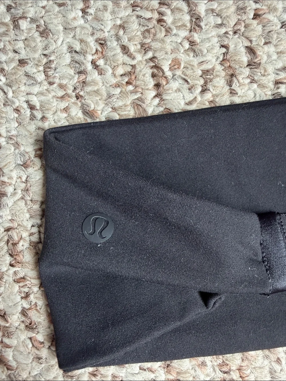 Lululemon Athletica Fringe Fighter  Women’s Black Headband